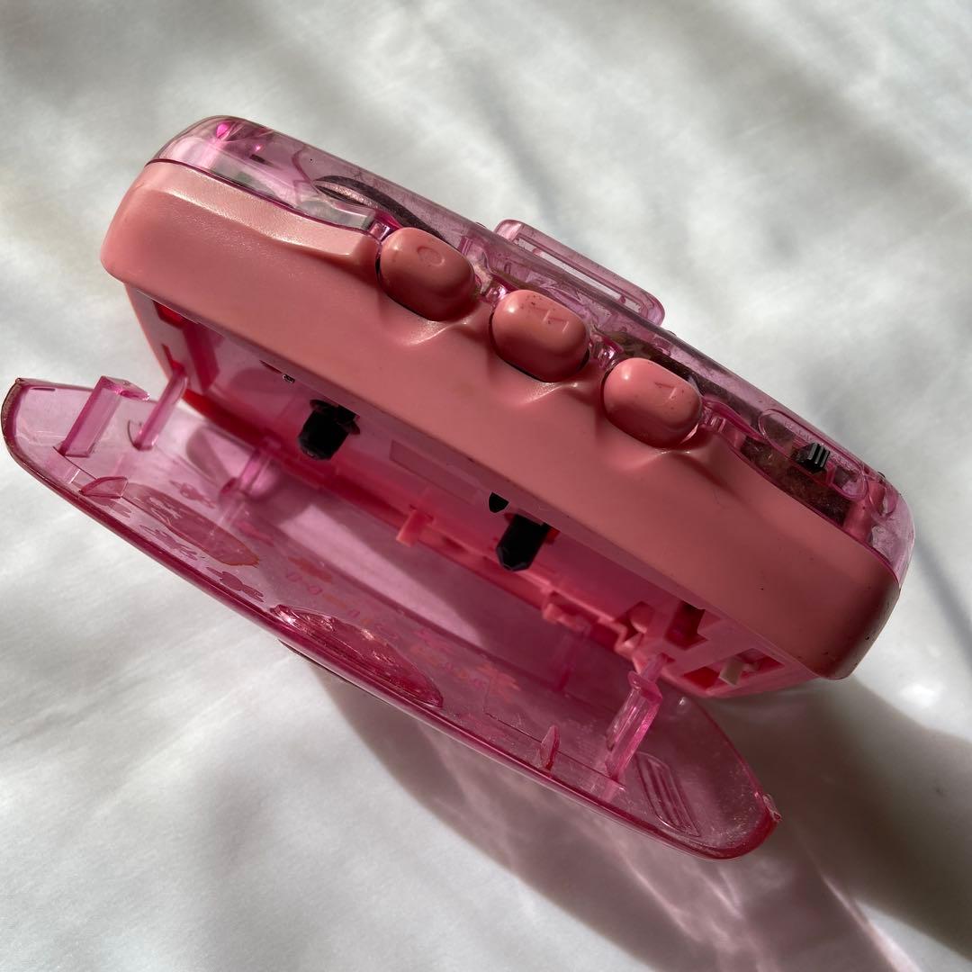 ★超レア★　ハローキティ 　スケルトンカセットプレーヤー ピンク　ウォークマン