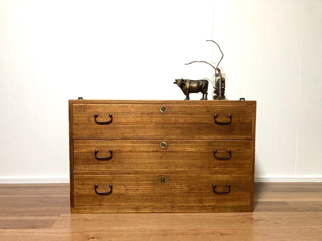 【メンテ済】アンティークの収納棚　サイドボード　ローボード　総桐　引出し3杯