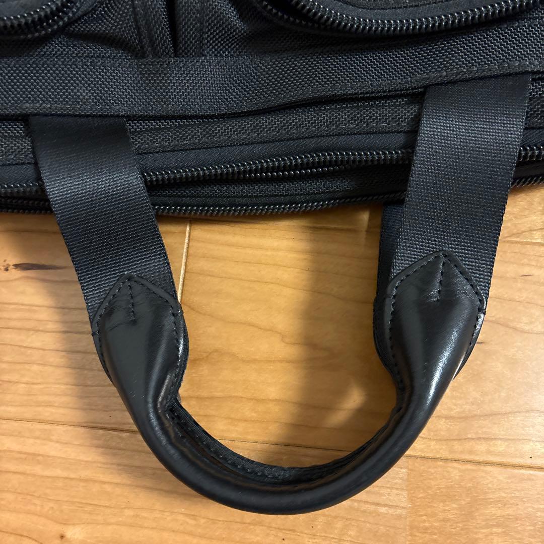 ブラックビジネスバッグ 多ポケット　26141DH