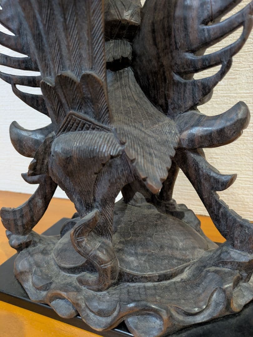 ガルーダ像オブジェ