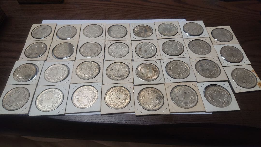 貿易銀 レプリカ 31枚