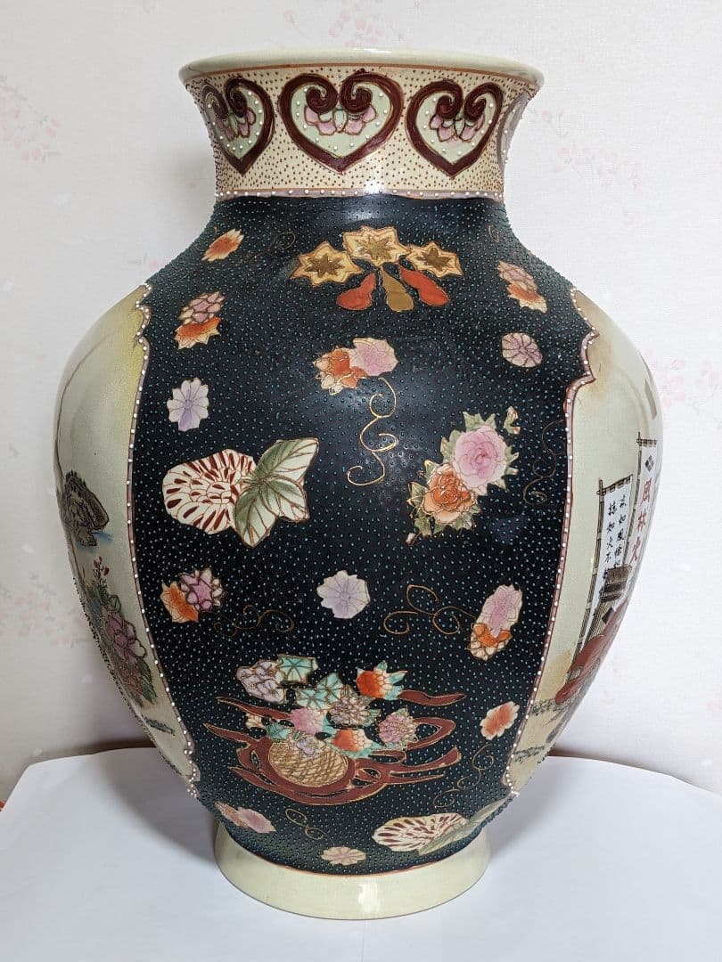 ♦ 美人花車上杉武田川中島決戦図 壷 薩摩 九谷焼 置物飾り 古美術骨董品