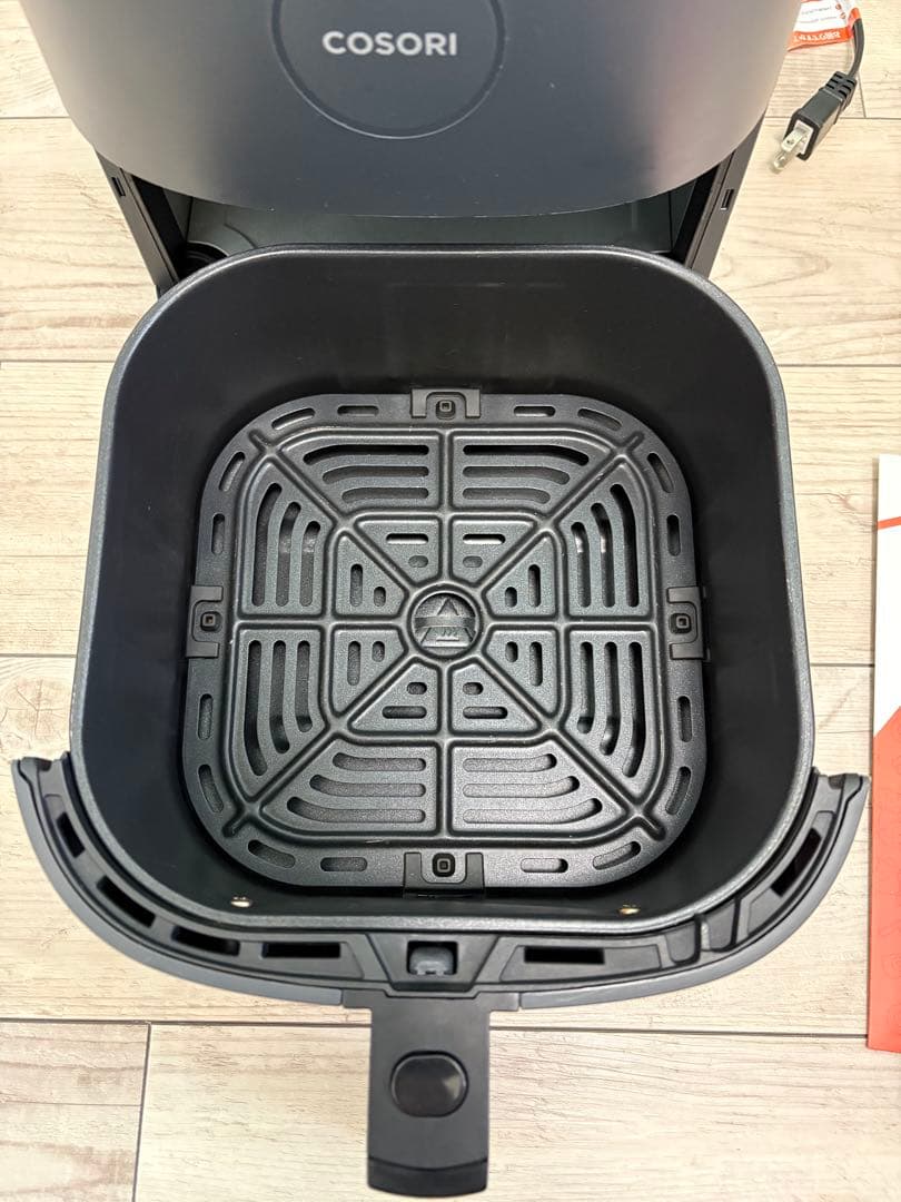 cosori コソリ　ノンフライヤー　4.7リットル