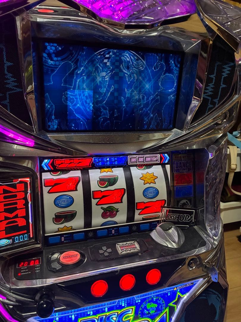 DISC UP スロットマシン