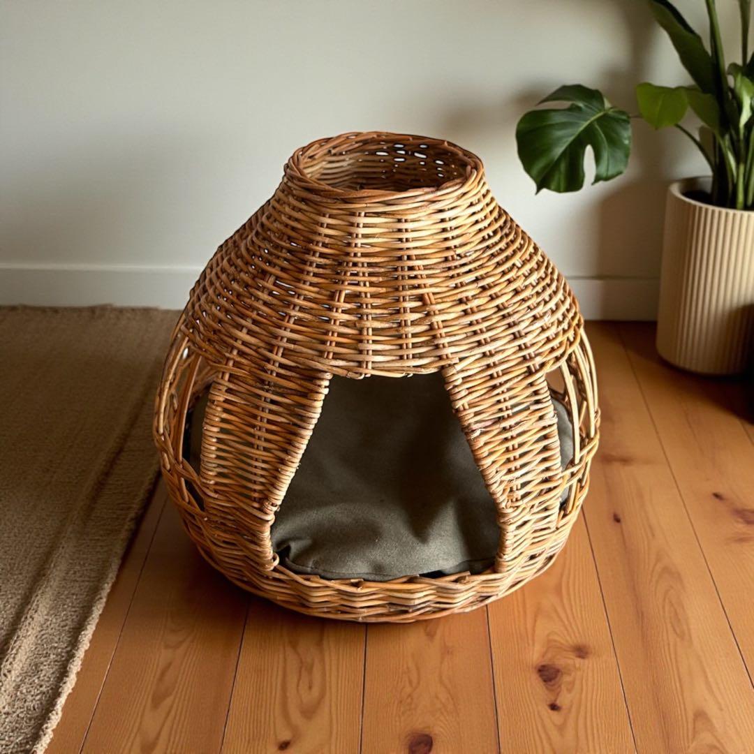 天然皮付き籐アラログ　猫ちぐら　テコハウス　キャットハウス　ペットハウス