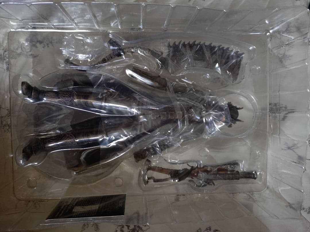 Gecco Bloodborne 狩人（ハンター）1/6スケール スタチュー