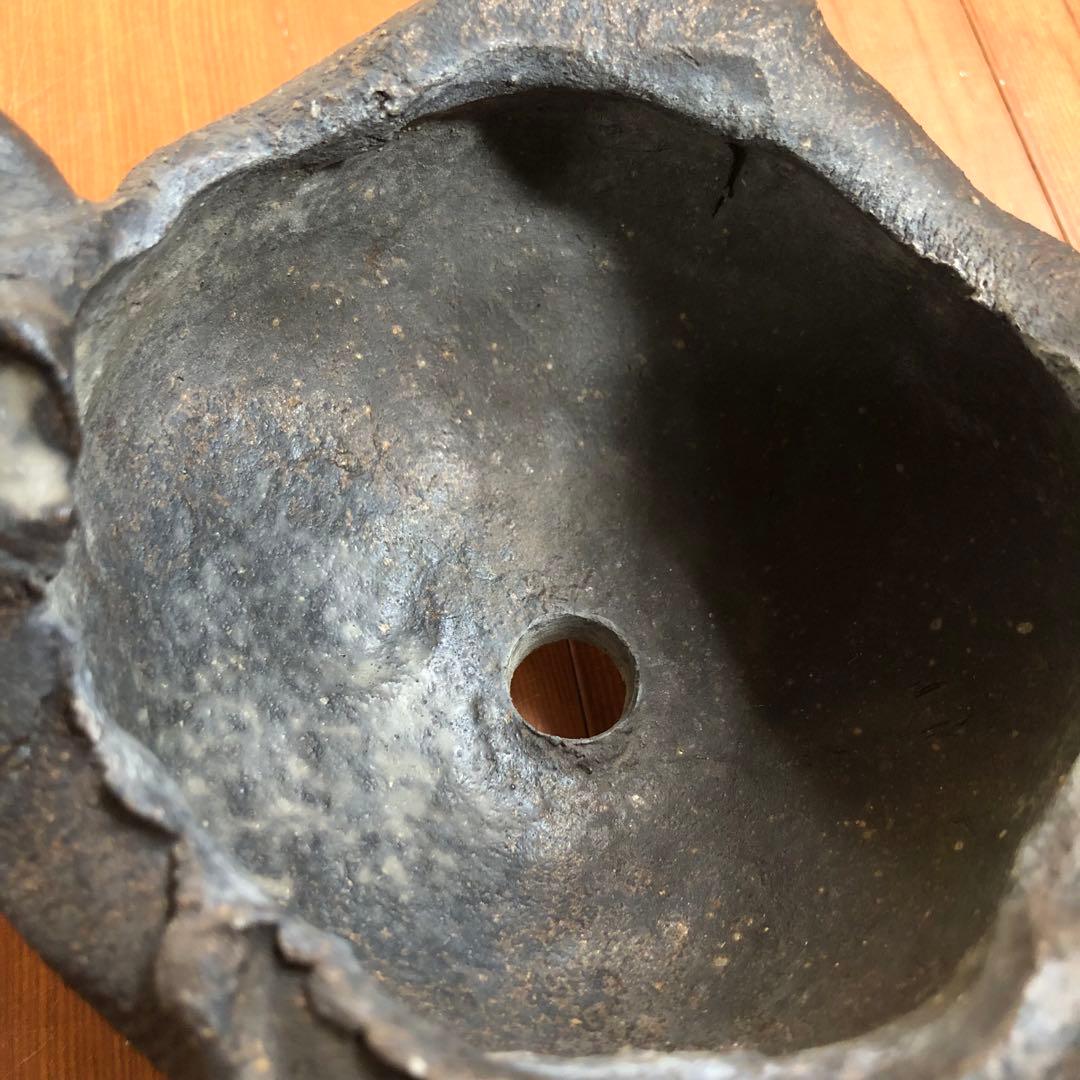 盆栽鉢 芸術的黒色陶器3本足 日本伝統工芸