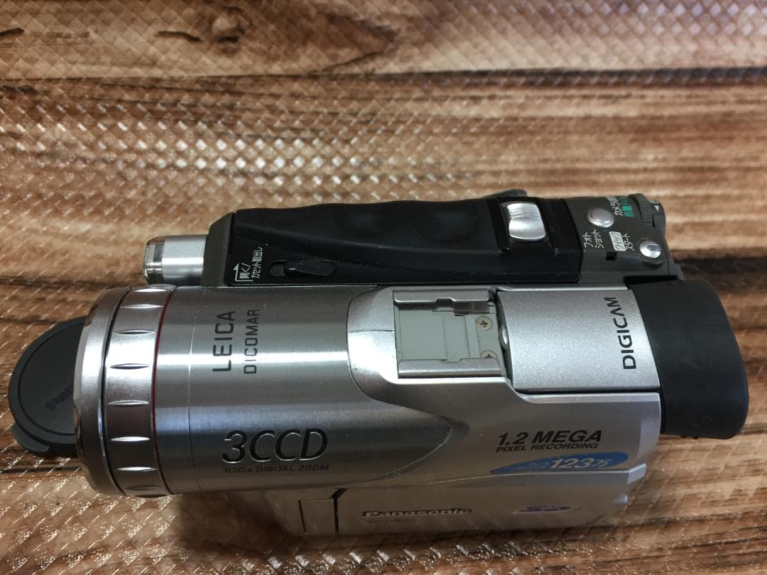 撮影再生ダビングOK　Panasonic　NV-GS70　付属品あり　液晶綺麗