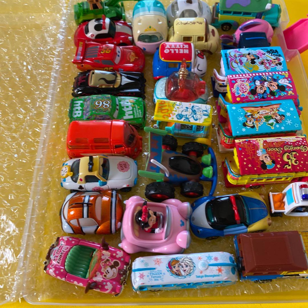 ❻ ディズニー　キャラクタートミカ