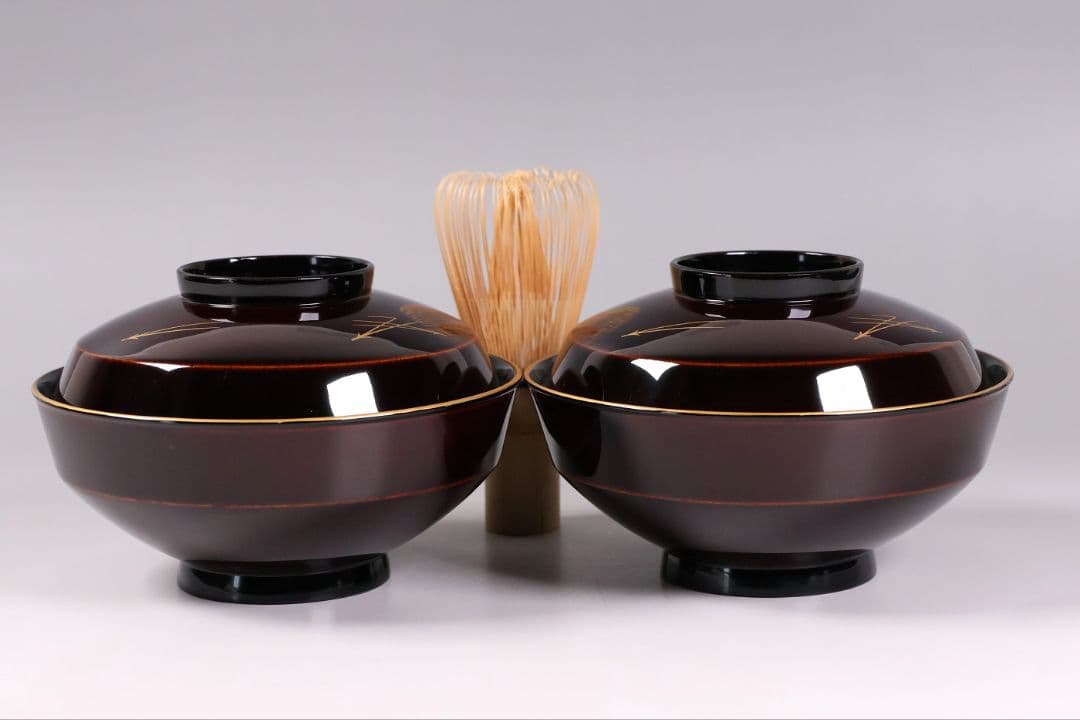 【CM376】大正期 月と松 飛翔鶴 金蒔絵 欅地溜塗 黒塗 椀二客 木製漆器