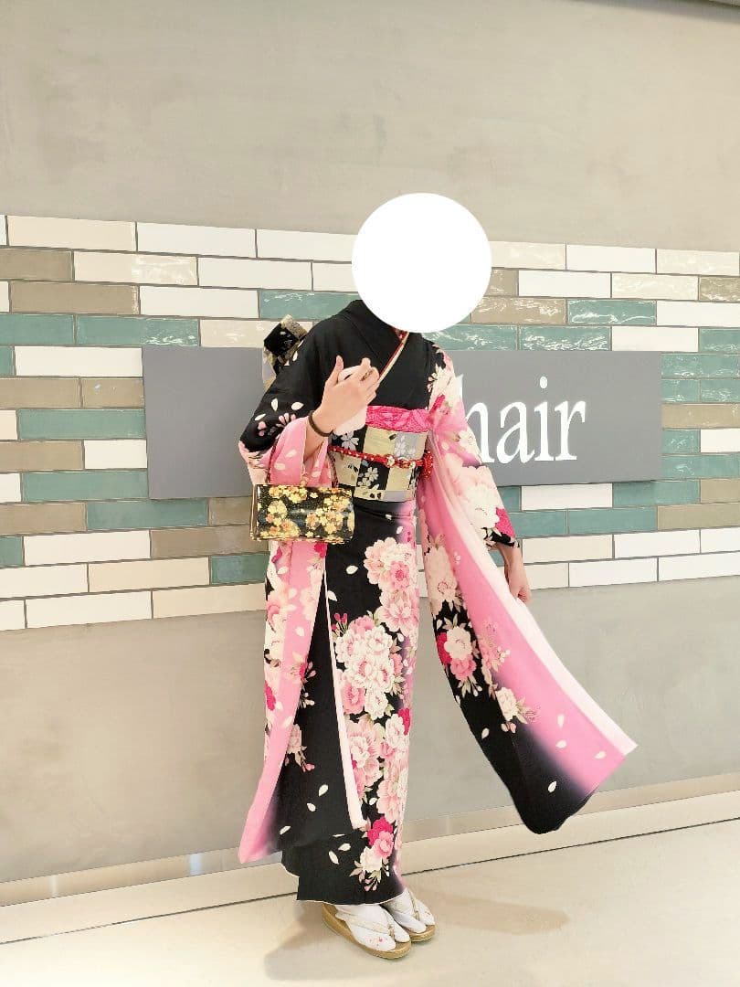 コタ　成人式振袖フルセット　黒地ピンク舞桜　金市松袋帯