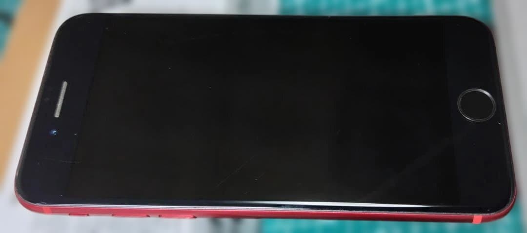 Apple iPhone 8 64g RED SIMロックなし 裏面割れあり