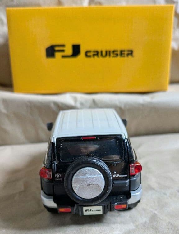 FJクルーザー FJ CRUISER 1/30ツートンブラック