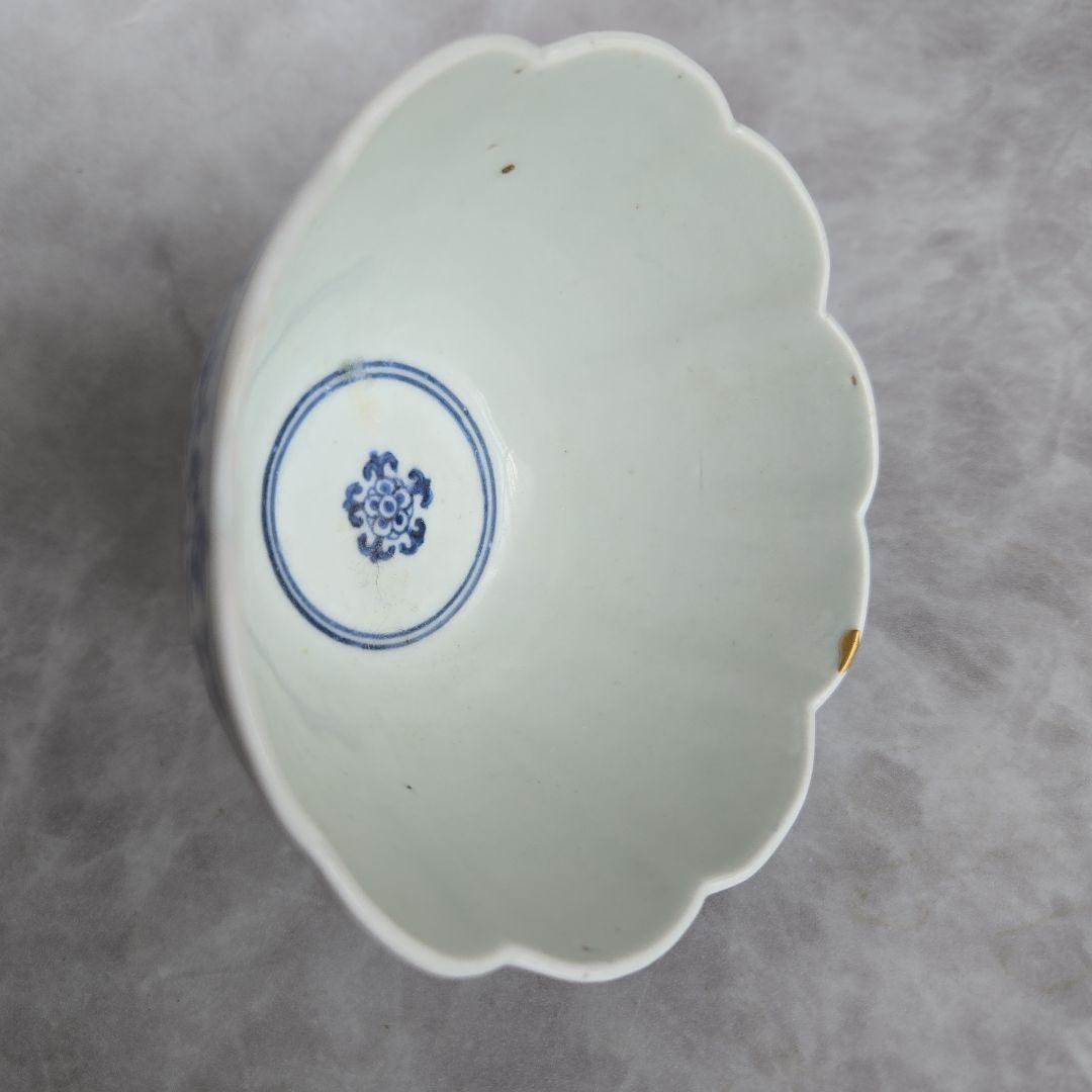 古伊万里　花唐草　向付　江戸時代　染付　五弁花　金直し　金継ぎ　アンティーク