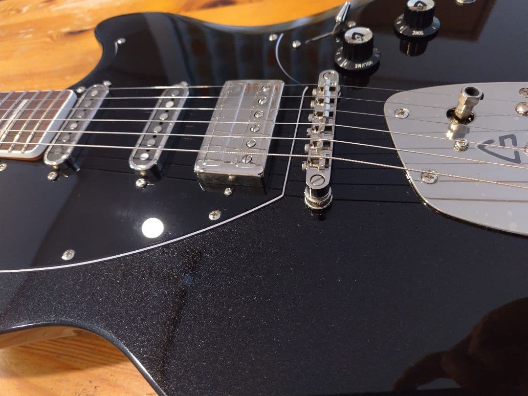 ギター GUILD SURFLINER DELUXE