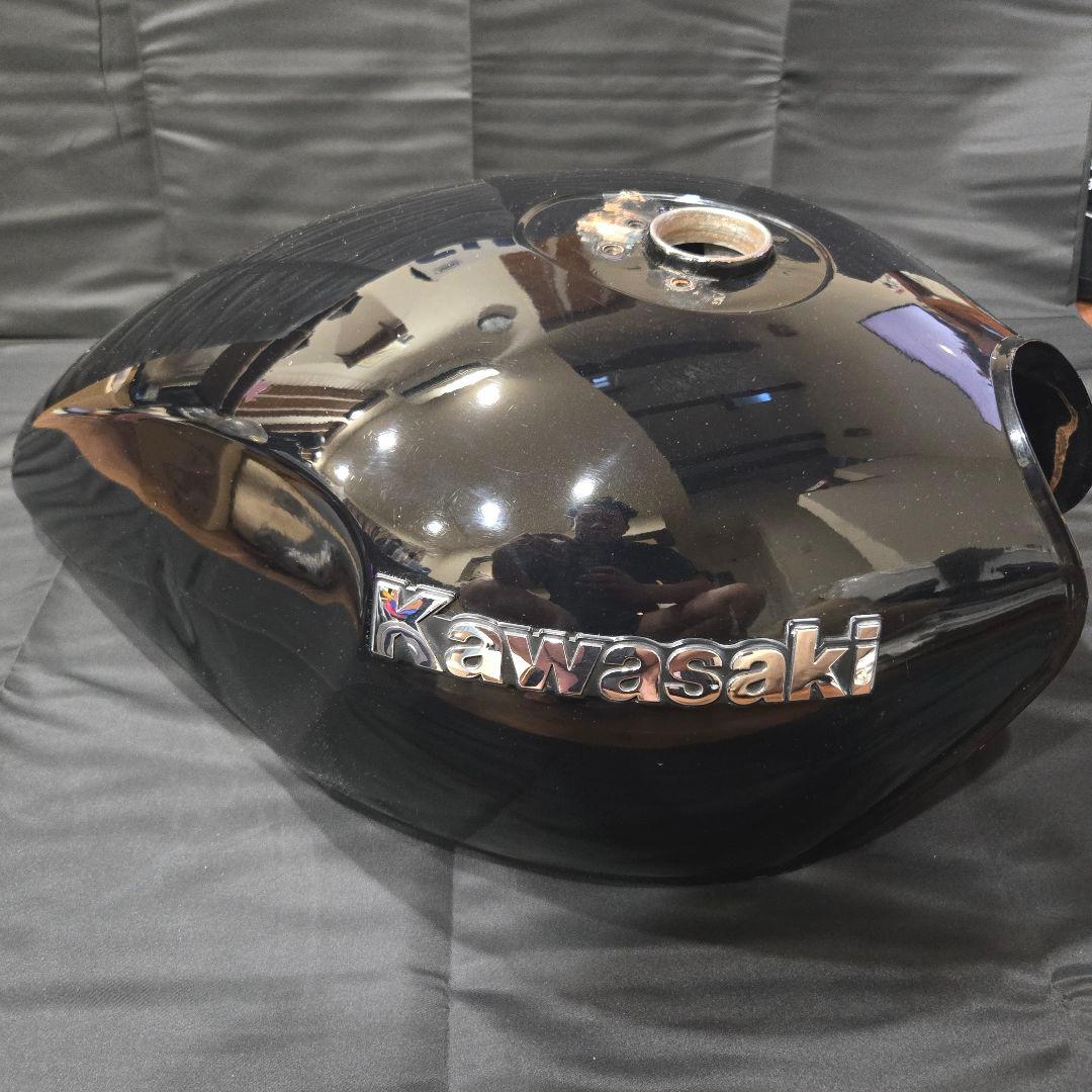 ゼファー1100 ガソリンタンク