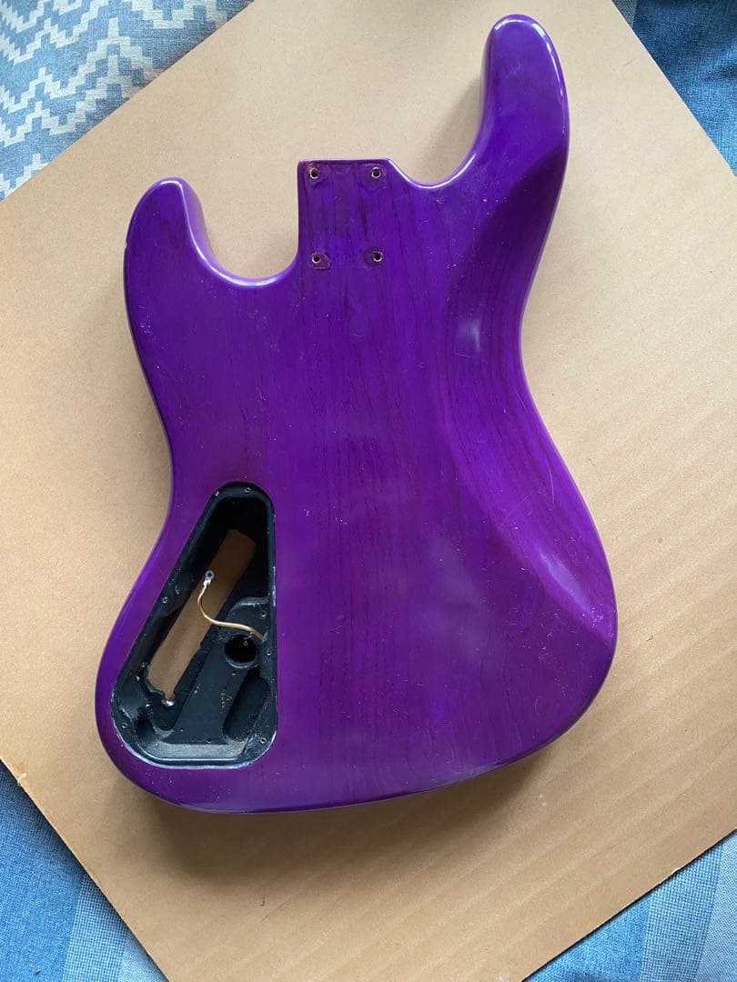 Blade Levinson J-Bass ボディ/Bマッチドアッシュ スイス製