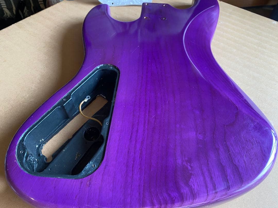 Blade Levinson J-Bass ボディ/Bマッチドアッシュ スイス製