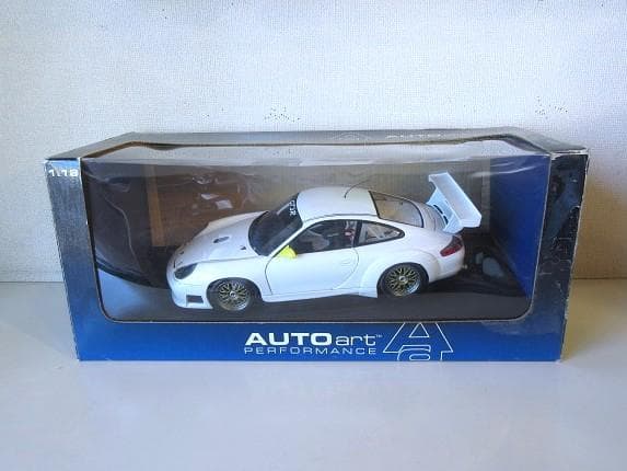 ミスターポンさん専用 AUTOart (1/18) ポルシェ 911 GT3R