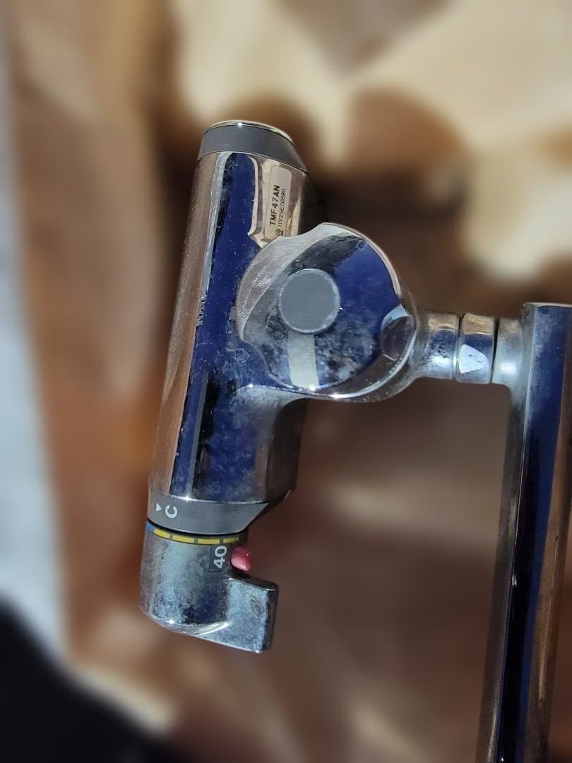 TOTO 定量止水付きシャワーサーモ水栓 TMF47AN