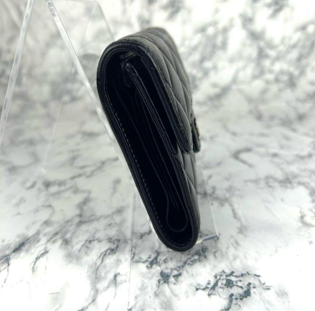 22 CHANEL マトラッセ　ミディアムサイズ　コンパクト　折り財布