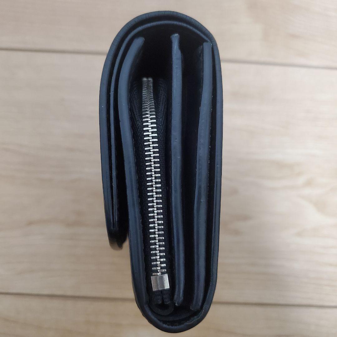 ルイヴィトン イリスコンパクト 黒 マヒナ 2つ折り財布 レディース