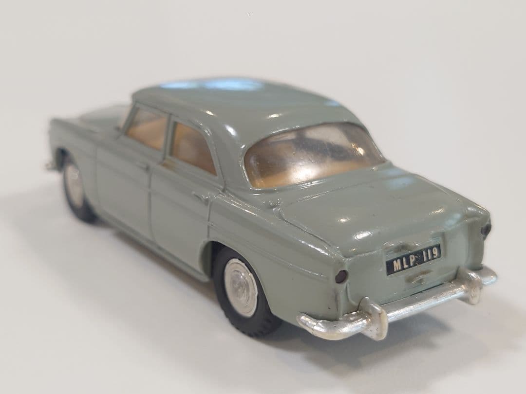 ミニカー SPOT - ON ROVER 3 LITRE MODEL with light