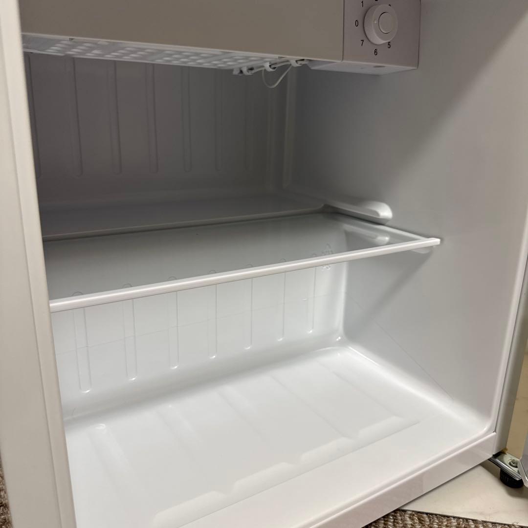 美品 simplus 2024年製 冷蔵庫 47L 自動霜取り機能付 温度調整可