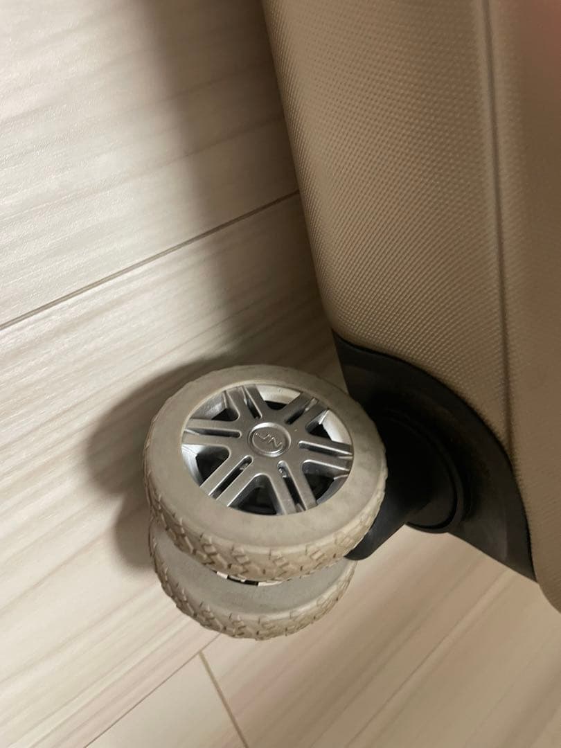 NewTrip ゴールド 大型キャリーケース