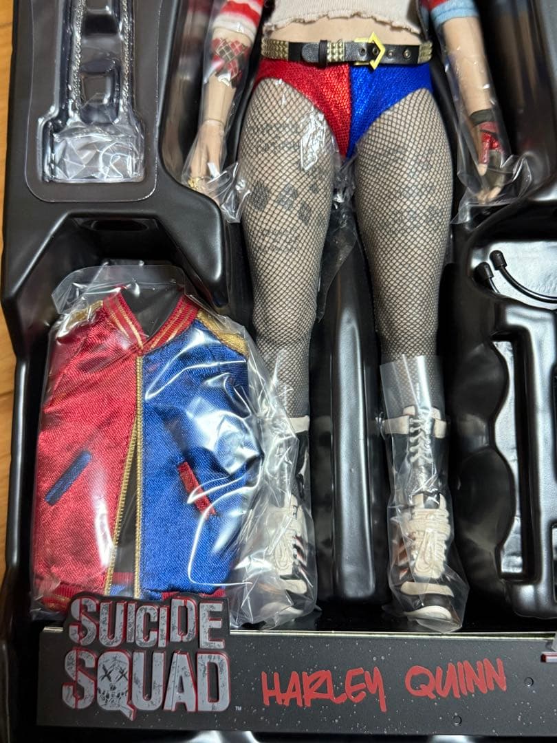 ホットトイズ スーサイド・スクワッド ハーレイクイン 新品