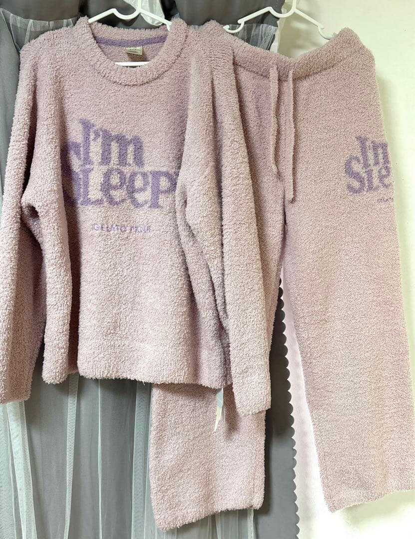 新品タグ付き　ジェラートピケ　パウダースリーピーロゴ　プルオーバー＆ロングパンツ