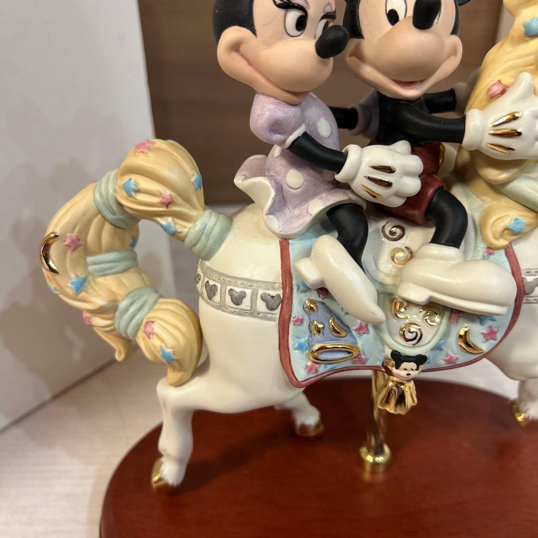 LENOX　Mickey's Carousel Romance