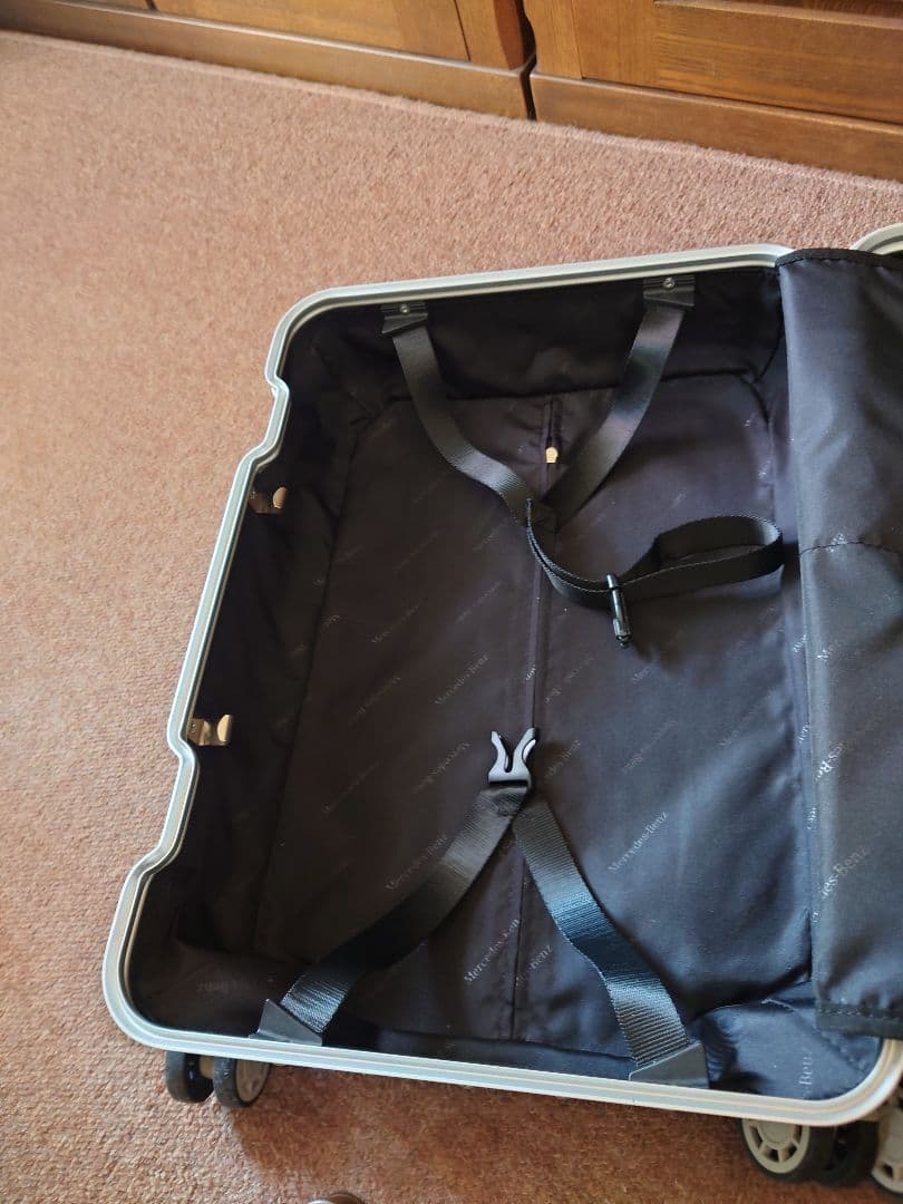 非売品 Mercedes-Benz アルミスーツケース メルセデスノベルティ