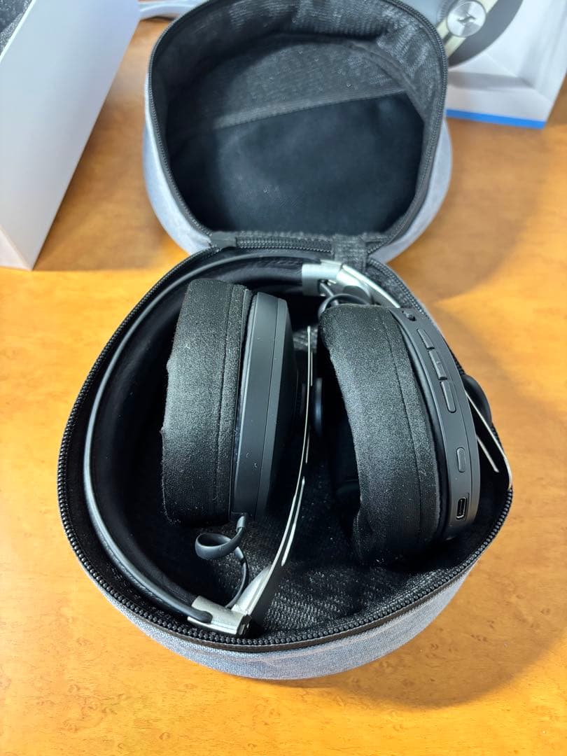 Sennheiser Momentum Wireless ヘッドホン