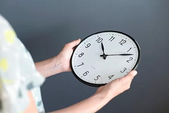 ■期間限定値下げ！■アルネ・ヤコブセン/STATION/壁掛け時計(21cm)