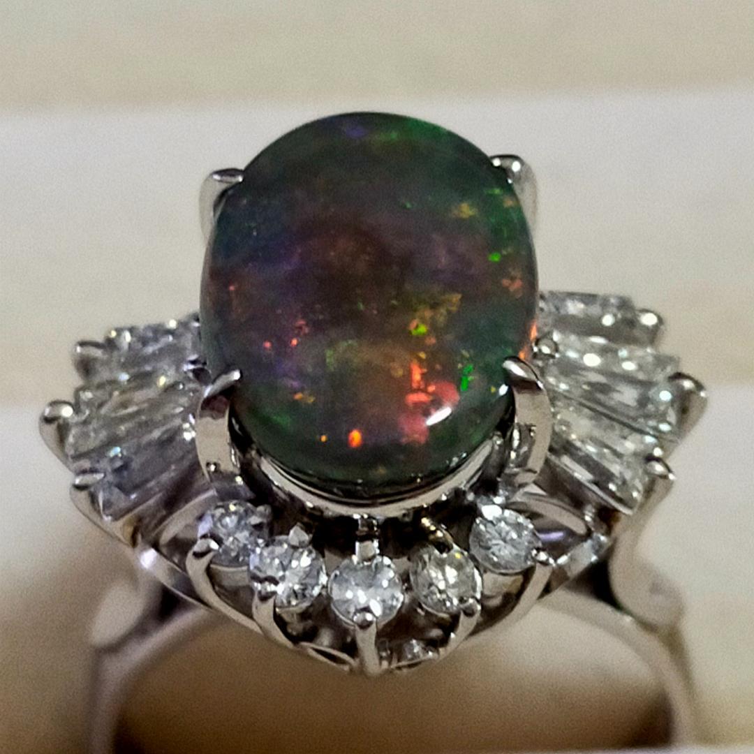 ブラックオパール　指輪　3.06ct　ダイヤ1.06ct　Pt900