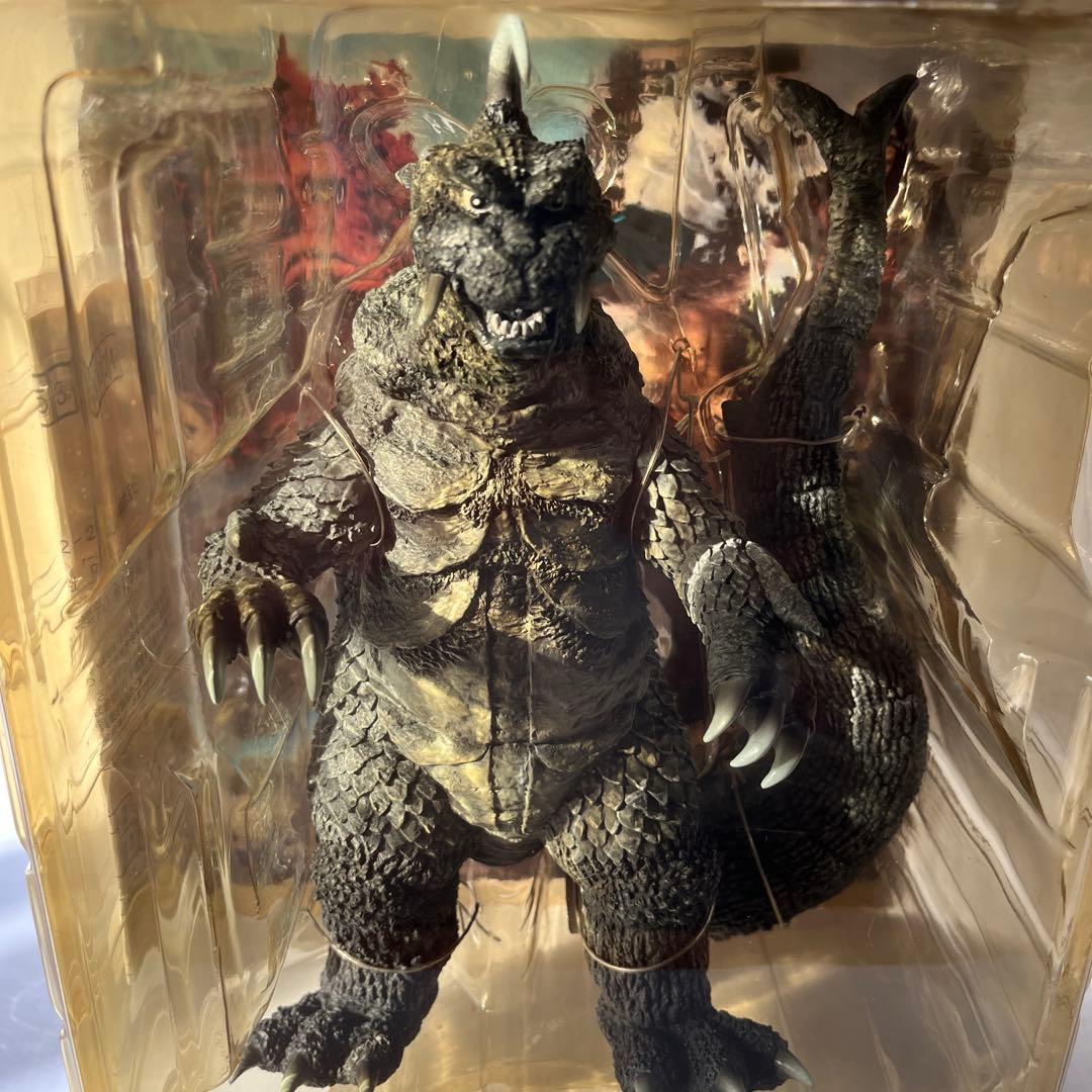 ゴメスフィギュア　ウルトラＱ