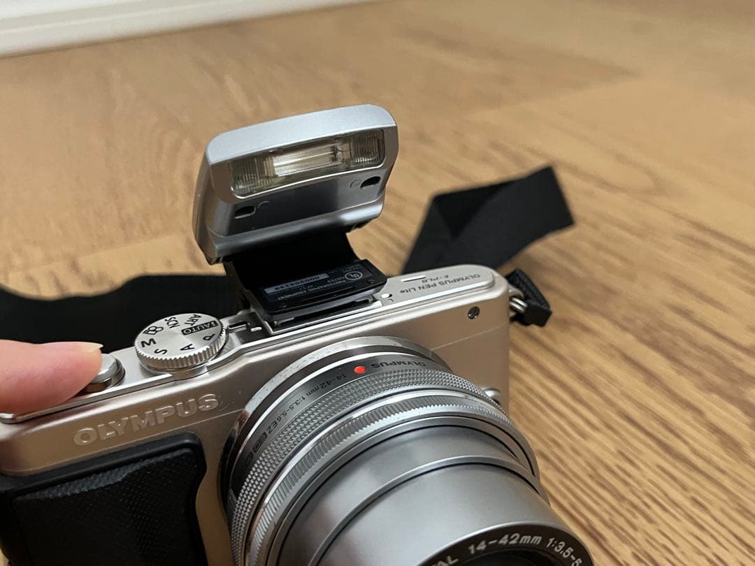 OLYMPUS PEN Lite E-PL6 ダブルズームレンズセット