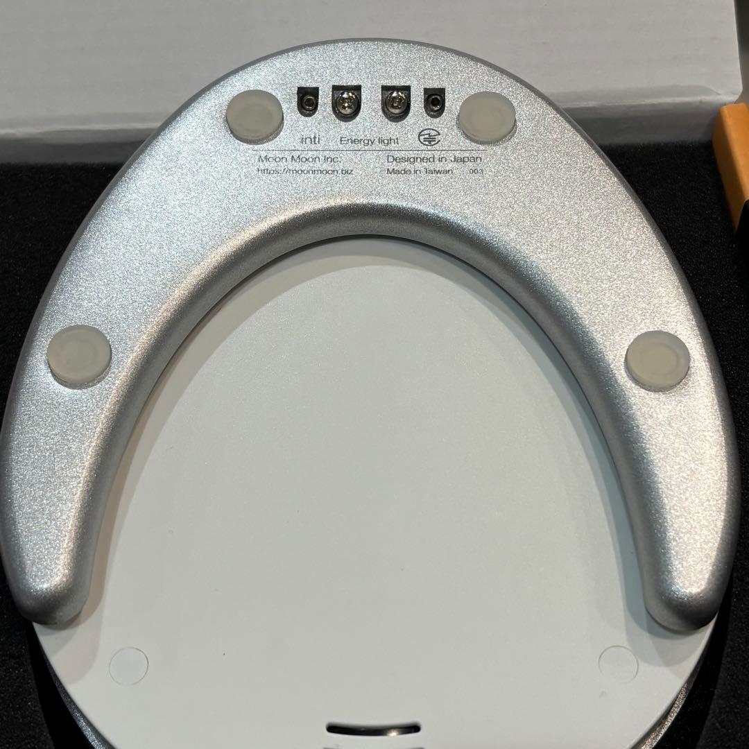 極美品★inti4s 光で起きる目覚まし時計 inti Energy Light