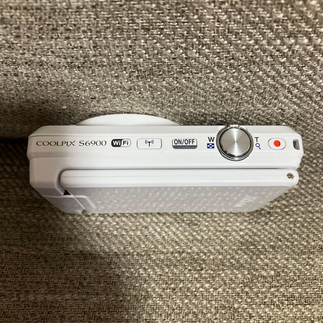 【激レア】Nikon COOLPIX S6900 ホワイト デジタルカメラ