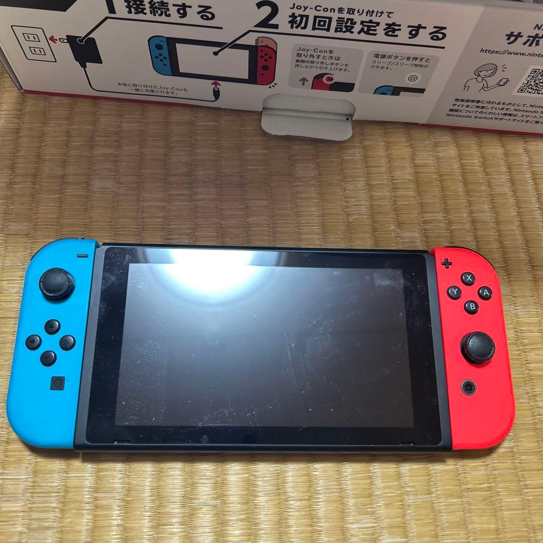 Nintendo Switch 本体 ネオンブルー　ネオンレッド