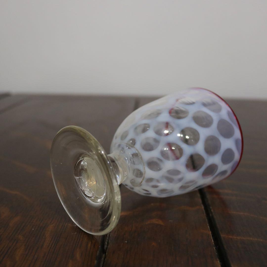 明治大正頃　赤縁 乳白　水玉文様 ナツメ形　骨董古美術氷コップ和ガラス