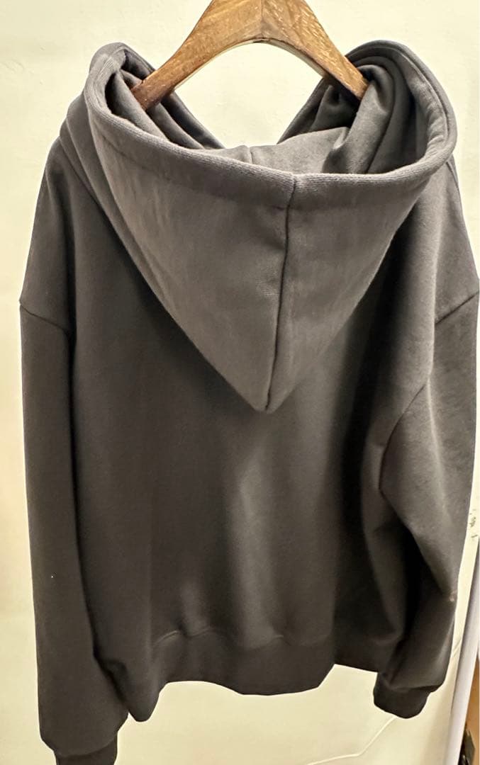 マウスラビット　パーカー　イェソン　チャコール　韓国　YESTHEDAY