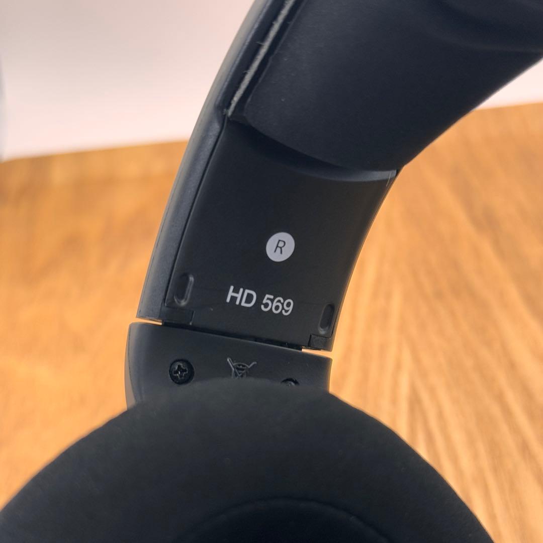 【高音質】SENNHEISER HD569 有線ヘッドホン（中古・送料込み）