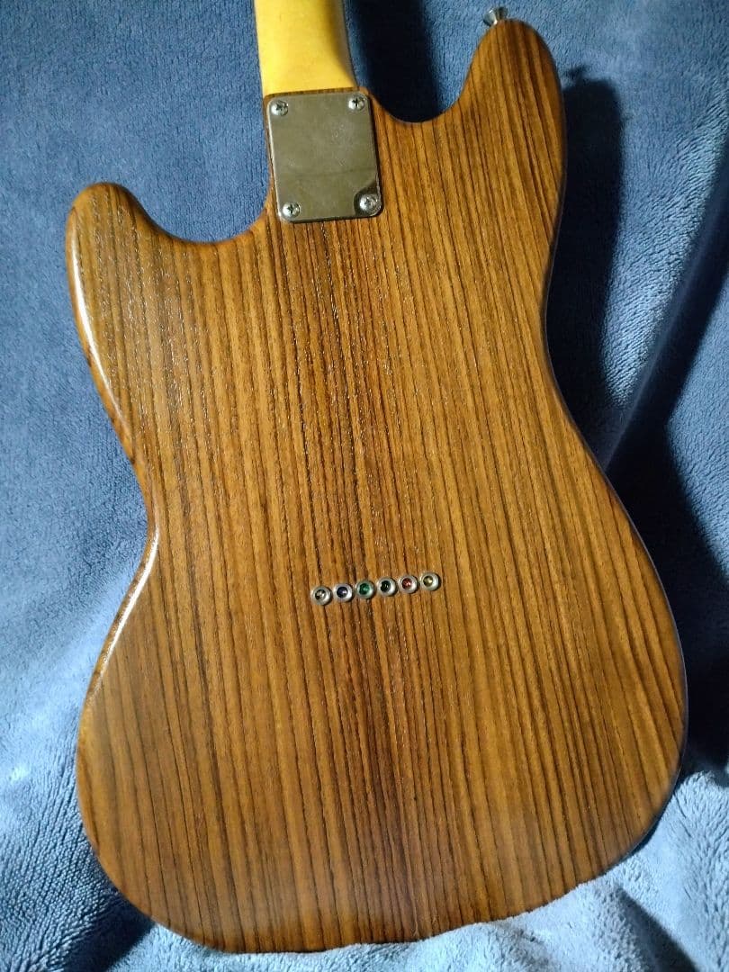N*A様 フェンダー　ヴィンテージデュオソニックネック　コンポーネントギター
