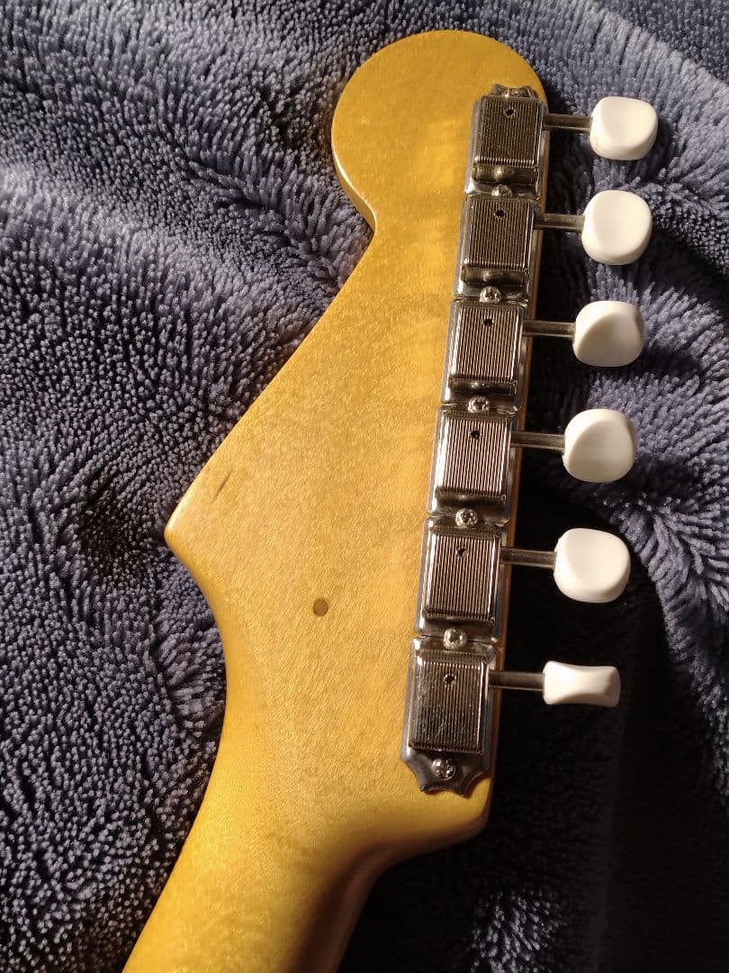 N*A様 フェンダー　ヴィンテージデュオソニックネック　コンポーネントギター