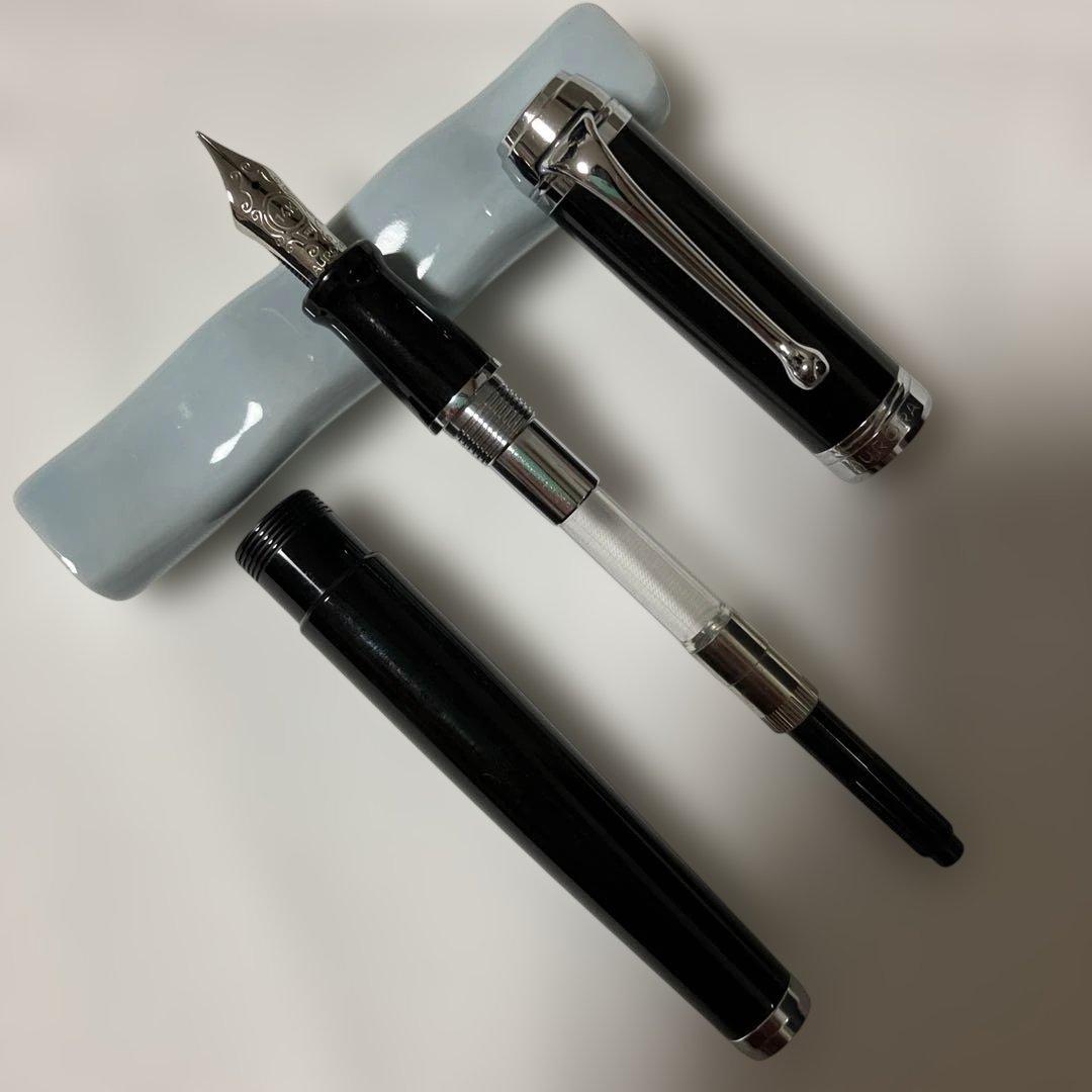 【万年筆】アウロラ　タレンタム　ブラック　F