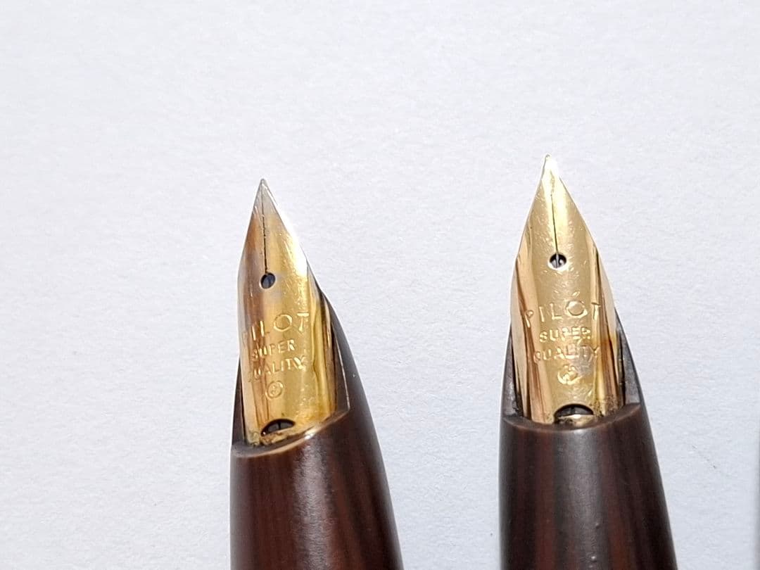 珍品　レトロ　PILOT　パイロット　デスクペン　EF　極細　珍しい木目調