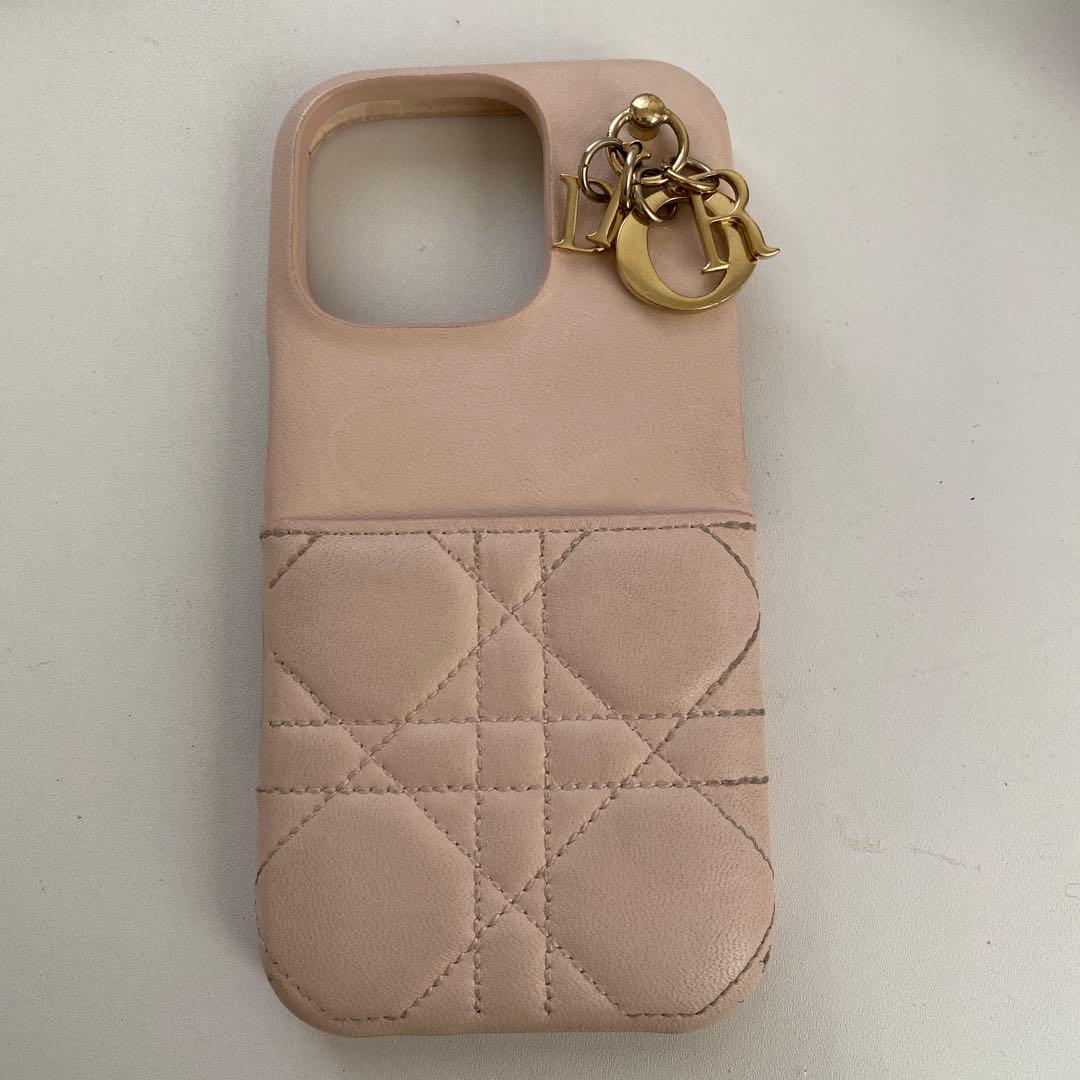 [日本限定] Lady Dior iPhone 16 Pro ピンク