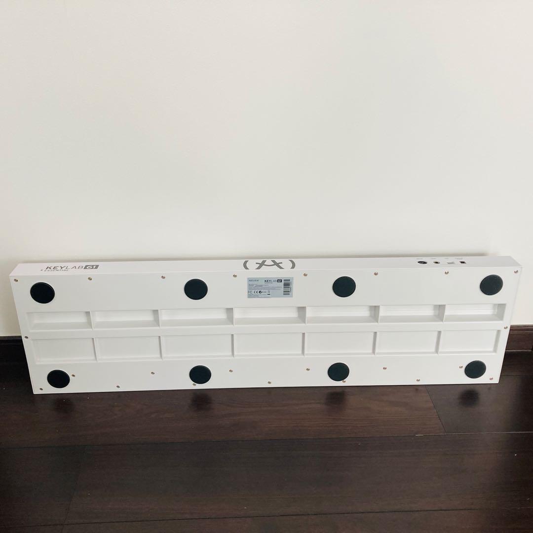 【美品】Arturia MIDIキーボードKeyLab Essential 61